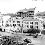 Grand De La Poste