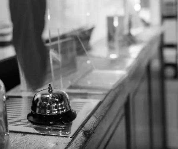 Hotel Grand De La Poste