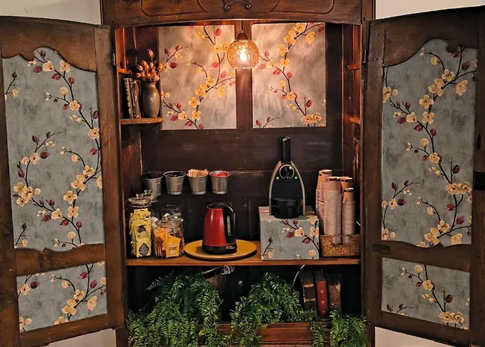 Grand De La Poste Hotel 3*