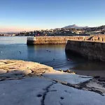 Grand De La Poste Saint-Jean-de-Luz