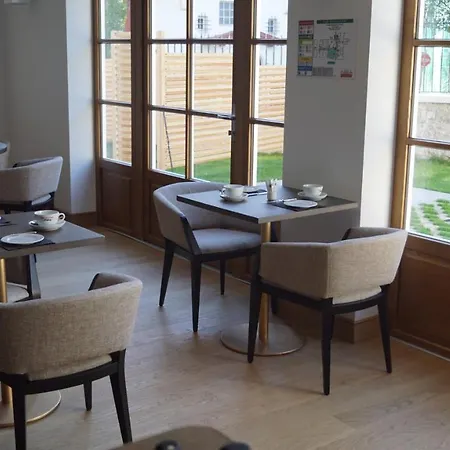 Grand De La Poste Отель Сен-Жан-де-Люз