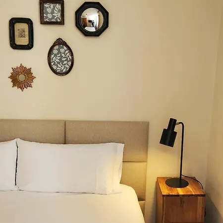 Grand De La Poste Сен-Жан-де-Люз