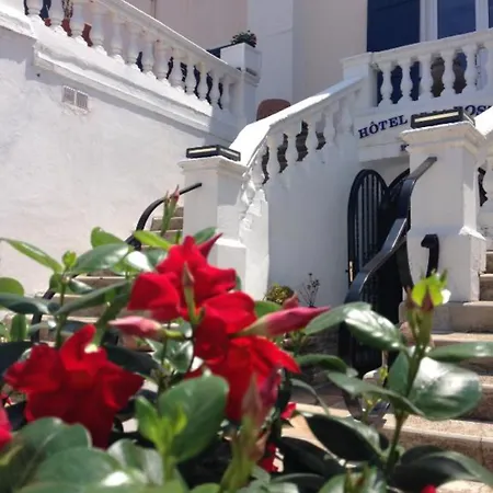 Grand De La Poste Сен-Жан-де-Люз