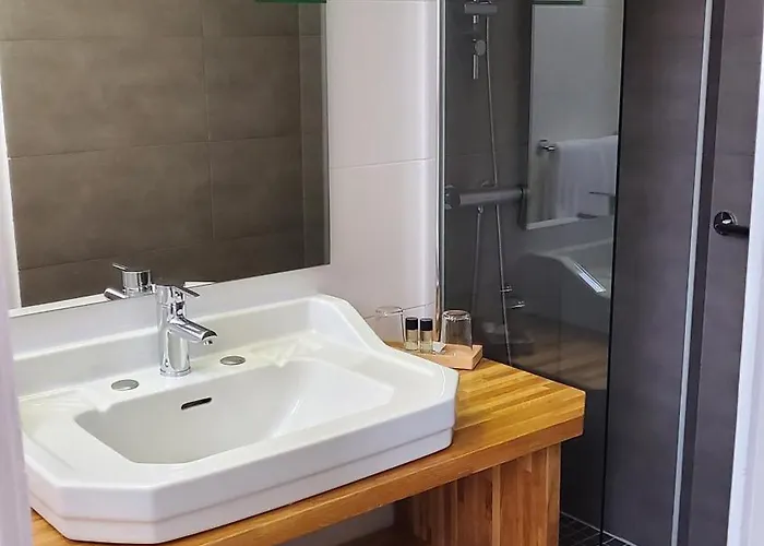 Grand De La Poste Saint-Jean-de-Luz