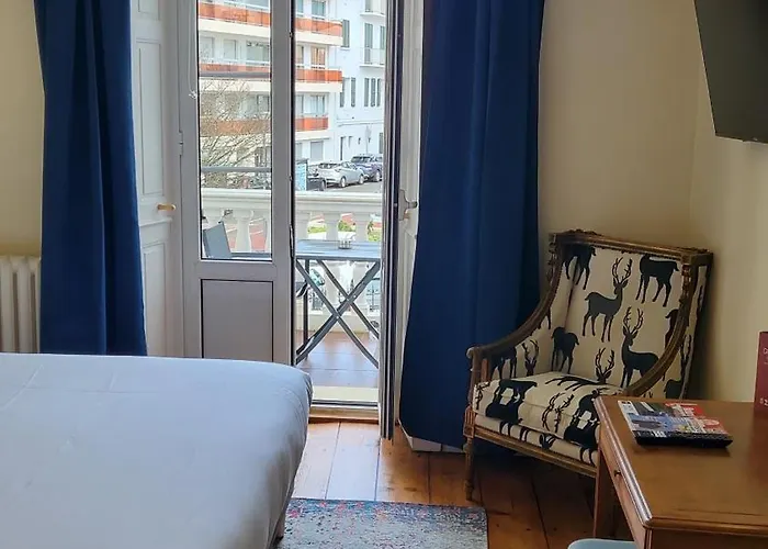 Hotell Grand De La Poste 3*