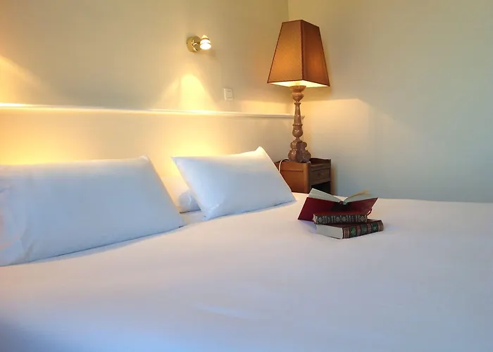 Grand De La Poste Saint-Jean-de-Luz