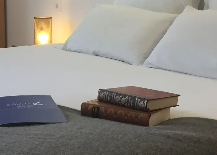 Hotel Grand De La Poste