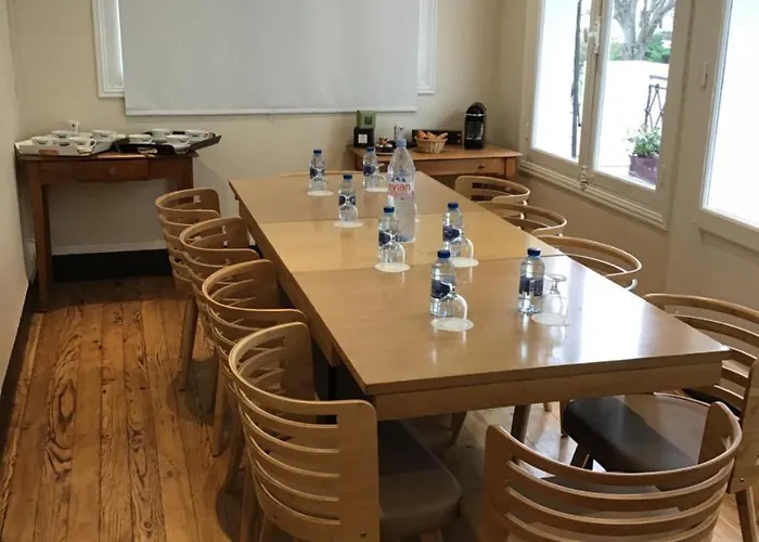 Grand De La Poste Hotel